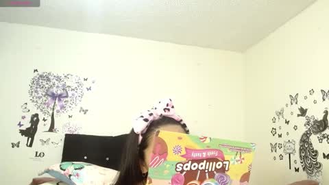 Snapshot of jeff_and_jade chatting on 12, 9, 2025 jeff and jade online show from 12, 9, 2025