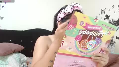 Snapshot of jeff_and_jade chatting on 14, 9, 2025 jeff and jade online show from 14, 9, 2025