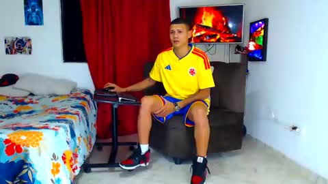 Snapshot of jeffer21_hot chatting on 19, 6, 2026 jeffer21_hot online show from 19, 6, 2026
