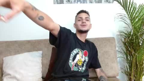 Snapshot of jeffstyle18 chatting on 26, 10, 2025 Jeff online show from 26, 10, 2025