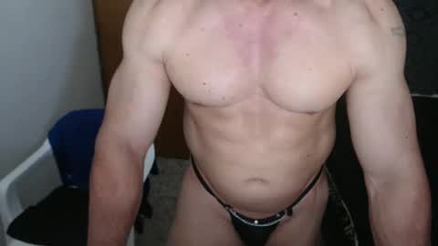 Snapshot of jefmuscletw chatting on 2, 2, 2026 brayam online show from 2, 2, 2026