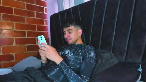 Snapshot of jei_cox chatting on 28, 11, 2025 jei online show from 28, 11, 2025