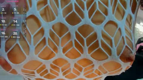 Snapshot of jelly_bee chatting on 18, 10, 2025 Jelly online show from 18, 10, 2025