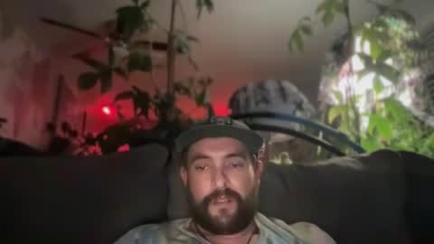 Snapshot of jellyfishfun chatting on 18, 2, 2025 Guy Jones online show from 18, 2, 2025