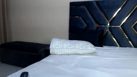 Jemmi online show from 7, 1, 2025