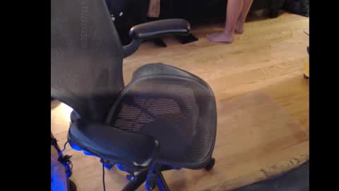 Snapshot of jenandjamesnyc chatting on 31, 10, 2025 PegMePlease online show from 31, 10, 2025