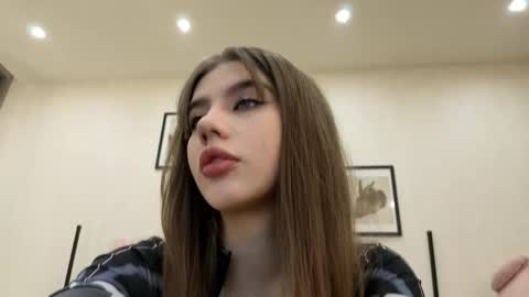 Dolly online show from 15, 4, 2026