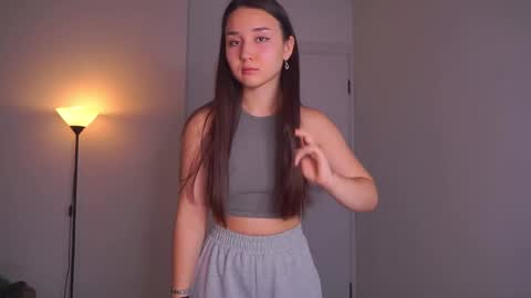 Snapshot of jenifferfoerster chatting on 1, 11, 2025 Molly online show from 1, 11, 2025