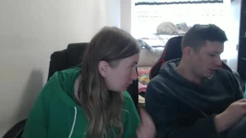 JenisAndPeter online show from 19, 10, 2025