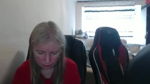 JenisAndPeter online show from 9, 5, 2026
