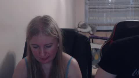 Snapshot of jenisandpeter chatting on 21, 6, 2026 JenisAndPeter online show from 21, 6, 2026