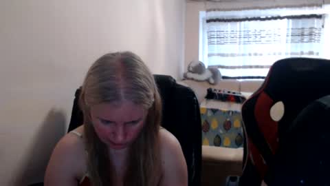 Snapshot of jenisandpeter chatting on 24, 6, 2026 JenisAndPeter online show from 24, 6, 2026