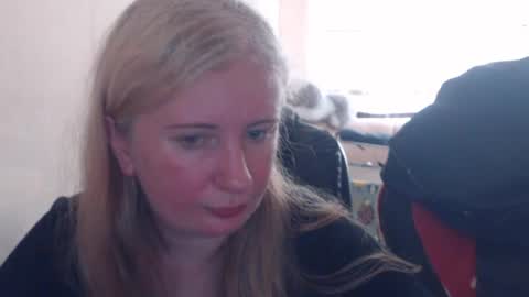 Snapshot of jenisandpeter chatting on 28, 6, 2026 JenisAndPeter online show from 28, 6, 2026
