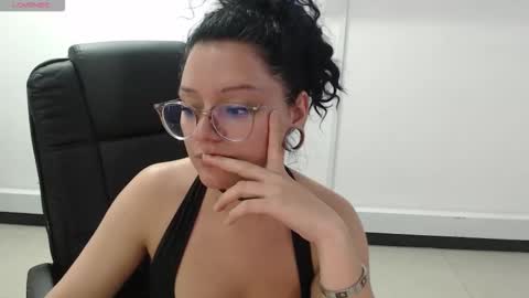 jenn online show from 15, 10, 2025