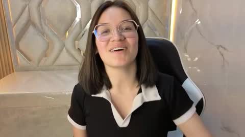 Snapshot of jenna_tx chatting on 23, 10, 2025 Online 800 to 1400 online show from 23, 10, 2025