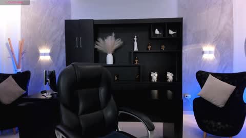 Snapshot of jennaolson chatting on 13, 1, 2025 Jenna Olson online show from 13, 1, 2025