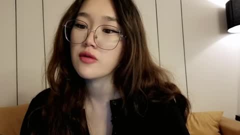 Snapshot of jennatyan chatting on 13, 5, 2026 JENNA online show from 13, 5, 2026