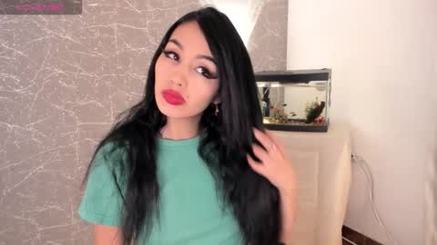 Jenner online show from 15, 12, 2025