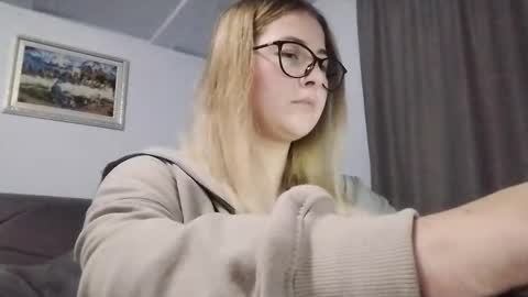 Nicol online show from 15, 12, 2025