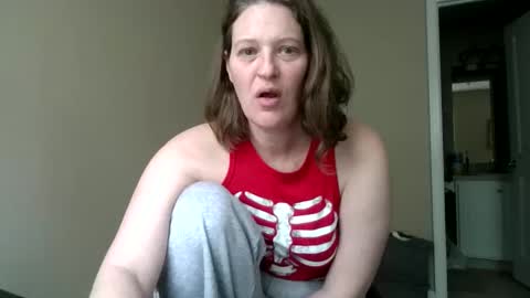 Jennibean6996 online show from 5, 1, 2025