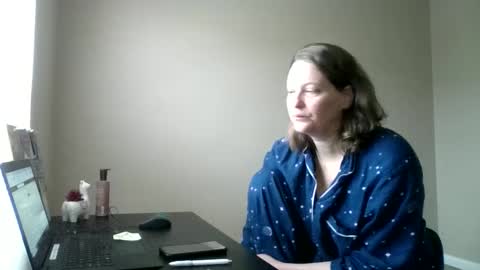 Jennibean6996 online show from 14, 1, 2025