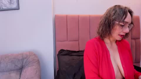 Snapshot of jennierosse chatting on 5, 7, 2026 Jennie online show from 5, 7, 2026