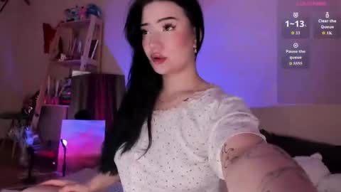 jennies_body online show from 19, 5, 2026
