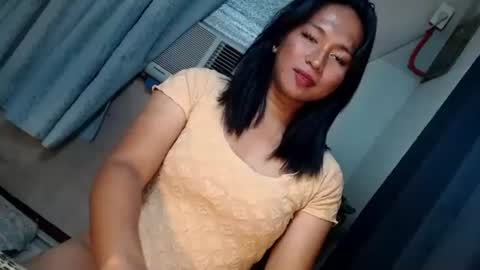 Snapshot of jennifer_licious chatting on 2, 10, 2025 Jenny online show from 2, 10, 2025