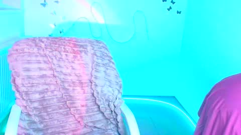 Jennifer online show from 20, 4, 2026