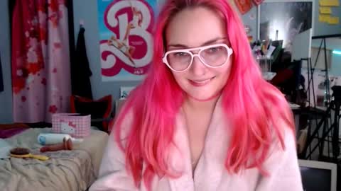 Snapshot of jennifergwen chatting on 3, 12, 2025 Jennifer Gwen online show from 3, 12, 2025