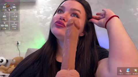Mila online show from 10, 12, 2024