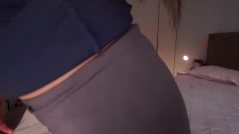 Snapshot of jenny__lii chatting on 17, 5, 2026 call me Jenny online show from 17, 5, 2026