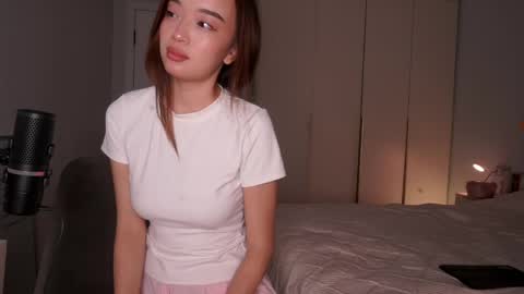 Snapshot of jenny__lii chatting on 25, 5, 2026 call me Jenny online show from 25, 5, 2026