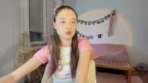 Jennifer Jenny Darling   online show from 17, 1, 2025