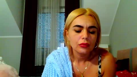 Snapshot of jenny_play1 chatting on 12, 12, 2024 Jenny online show from 12, 12, 2024