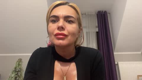 Snapshot of jenny_play1 chatting on 3, 2, 2025 Jenny online show from 3, 2, 2025