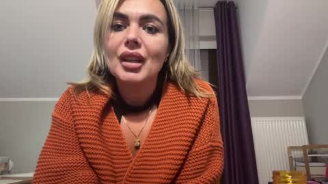 Snapshot of jenny_play1 chatting on 2, 10, 2025 Jenny online show from 2, 10, 2025