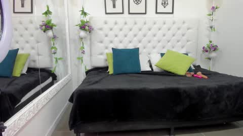 Snapshot of jenny_stark chatting on 8, 9, 2025 jenny_stark online show from 8, 9, 2025