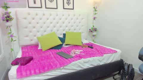 Snapshot of jenny_stark chatting on 5, 10, 2025 jenny_stark online show from 5, 10, 2025