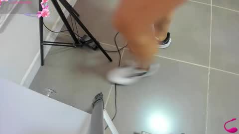 Snapshot of jenny_stark chatting on 25, 10, 2025 jenny_stark online show from 25, 10, 2025