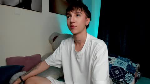 jero independent model online show from 24, 12, 2024