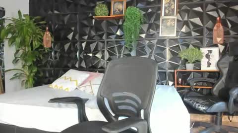 Snapshot of jeremy_wallker chatting on 18, 7, 2026 Jeremy online show from 18, 7, 2026
