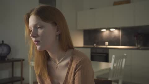 Molly online show from 5, 10, 2025