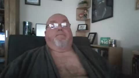 Snapshot of jerseyhammer01 chatting on 16, 10, 2025 Harry online show from 16, 10, 2025