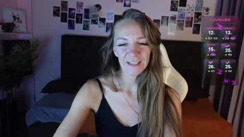 jesica_moon_peachy online show from 9, 10, 2025