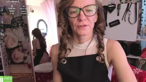 jesica_moon_peachyy online show from 19, 5, 2026