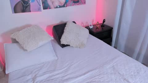 Snapshot of jess1ca_herrera chatting on 18, 9, 2025 jessica herreraToday I will be your devil and you my victim online show from 18, 9, 2025