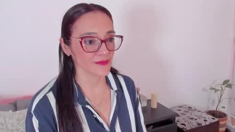 Snapshot of jess1ca_herrera chatting on 22, 4, 2026 jessica herreraToday I will be your devil and you my victim online show from 22, 4, 2026