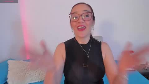 Snapshot of jess1ca_herrera chatting on 28, 4, 2026 jessica herreraToday I will be your devil and you my victim online show from 28, 4, 2026