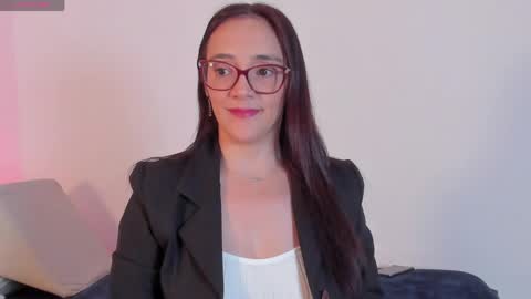 Snapshot of jess1ca_herrera chatting on 8, 5, 2026 jessica herreraToday I will be your devil and you my victim online show from 8, 5, 2026